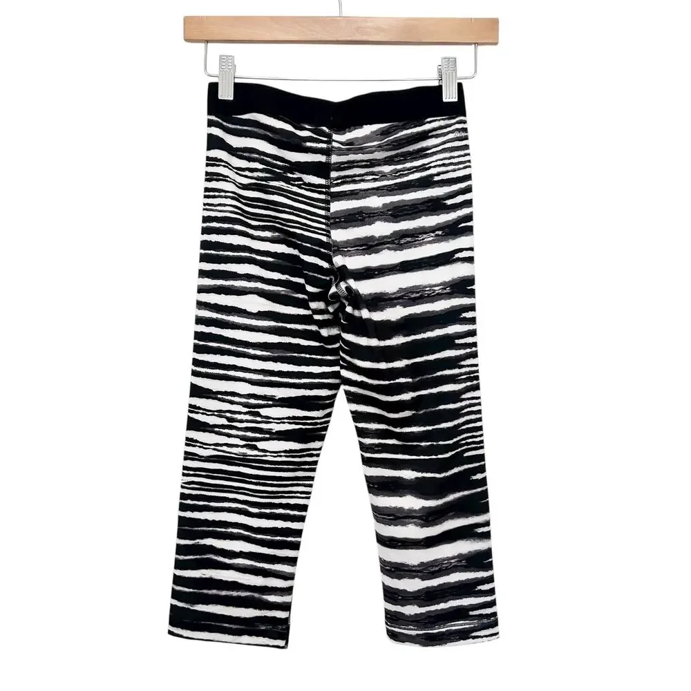Nike Pro Black White Cropped Leggings Sz S